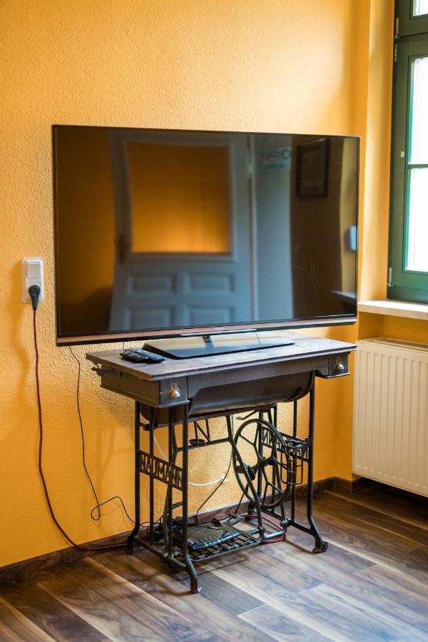 "Ferienwohnung Am Schloss" - Ferienwohnung Mit Blick Auf Das Barbyer Schloss, 5 Gehminuten Bis Zur Elbe Екстериор снимка