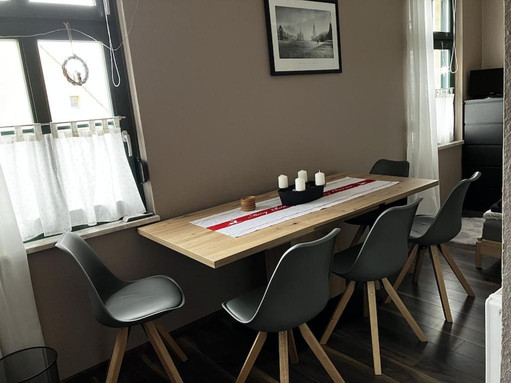 "Ferienwohnung Am Schloss" - Ferienwohnung Mit Blick Auf Das Barbyer Schloss, 5 Gehminuten Bis Zur Elbe Екстериор снимка
